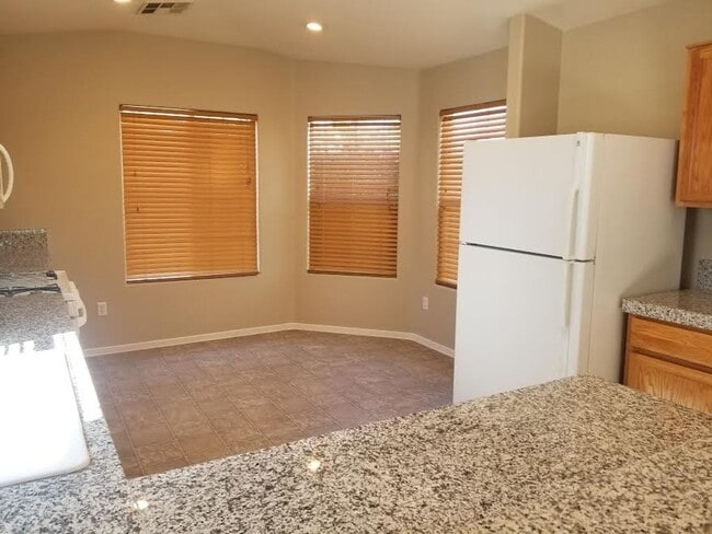 Building Photo - Henderson/Seven Hills - Single Story Gated...
