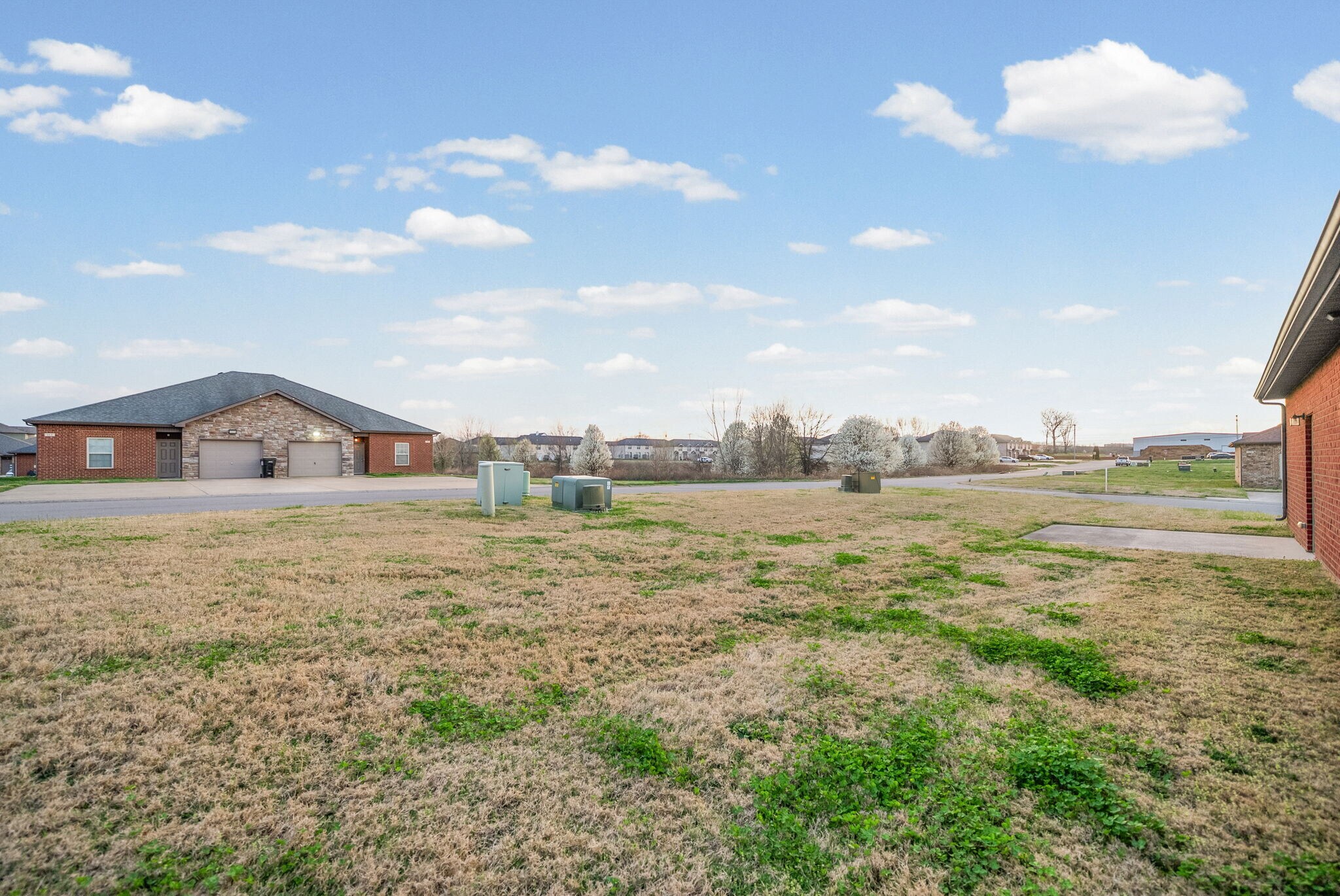 Building Photo - 109 Holland Dr