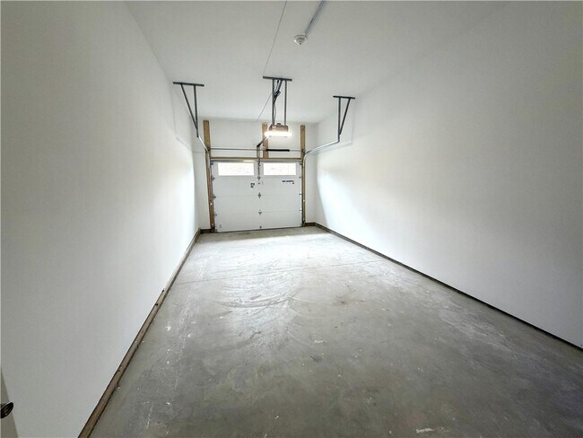 Building Photo - 640 Jefferson Ave