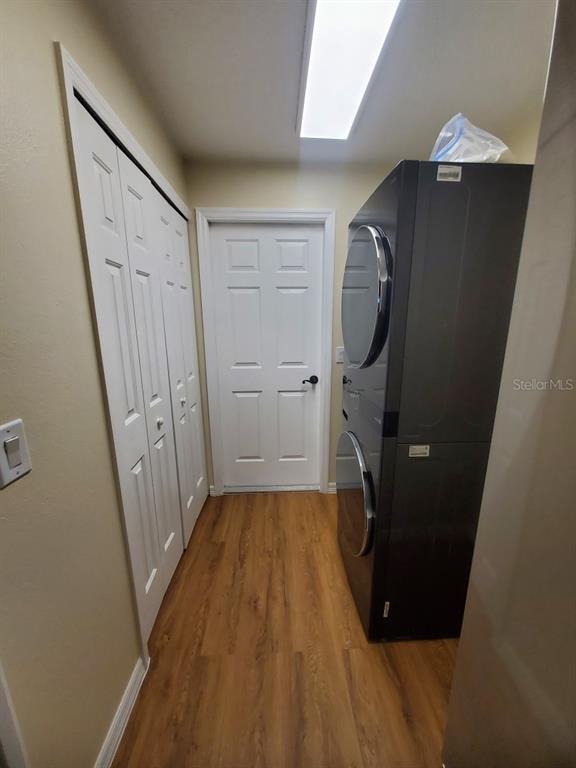 Building Photo - 10 Wayler Pl