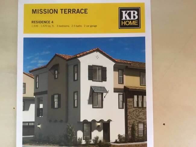 Building Photo - New 3BR Townhouse in San Marcos at Mission...