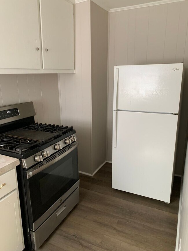Building Photo - Property for rent - section 8