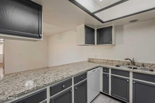 Building Photo - 14420 N 57th Dr