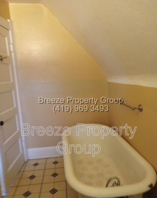 Building Photo - 1508 Albert St