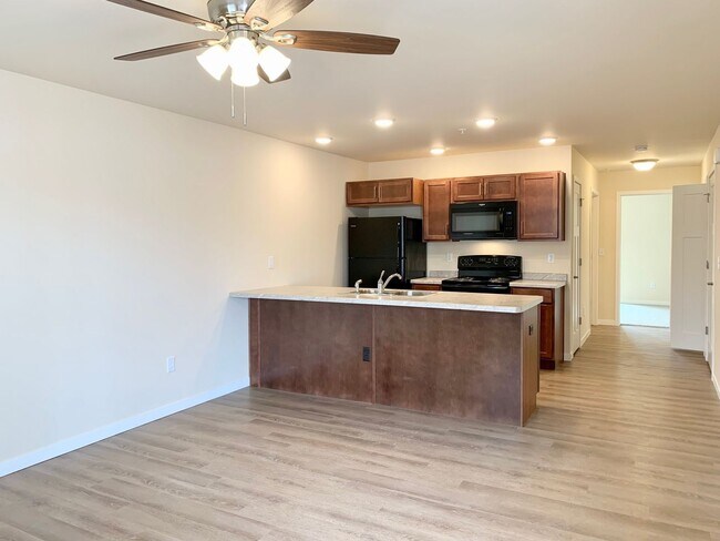 Building Photo - LIMITED TIME ONLY - $599 Security Deposit Special at SCS Black River Falls Apartments