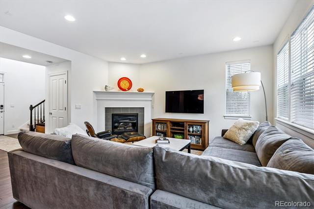 Building Photo - 3496 Ulster St