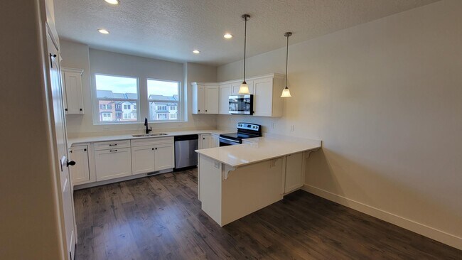 Building Photo - 3958 Hardman Way