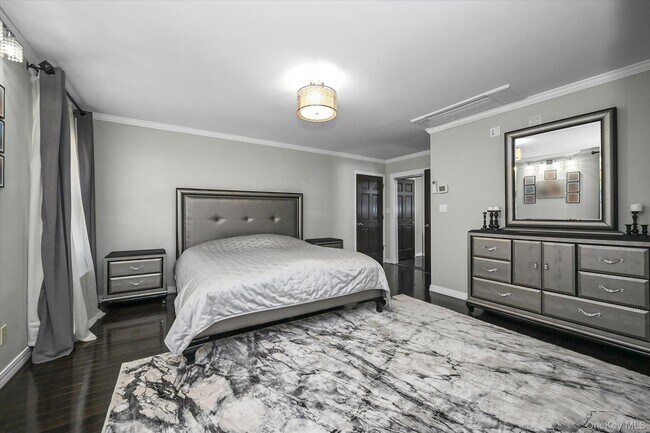 Building Photo - 85-16 Abingdon Rd