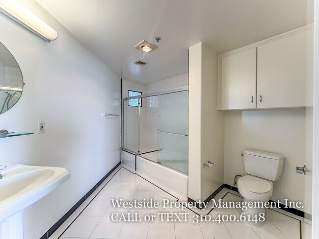 Building Photo - 127-133 S. Flores St.-2F