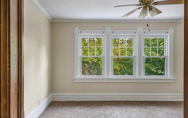 Building Photo - 944 14th St