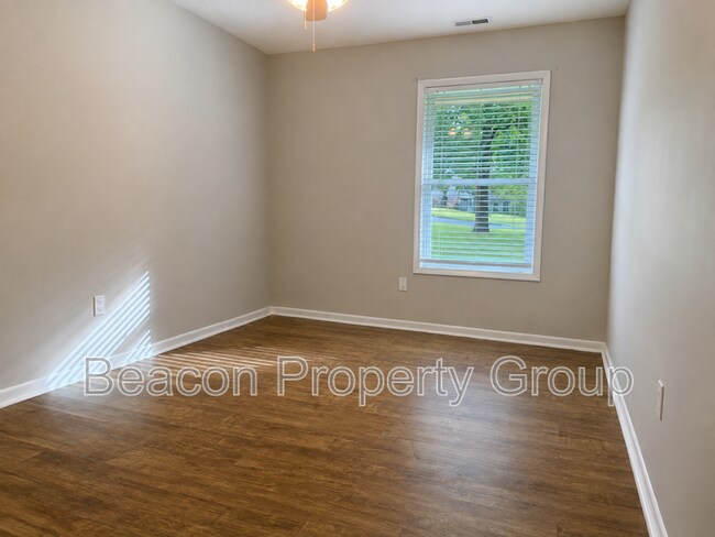 Building Photo - 102 Saltlick Trace