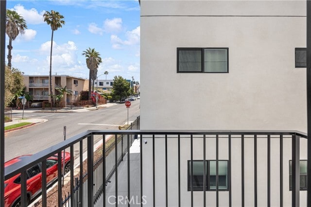 Building Photo - 443 N Harvard Blvd
