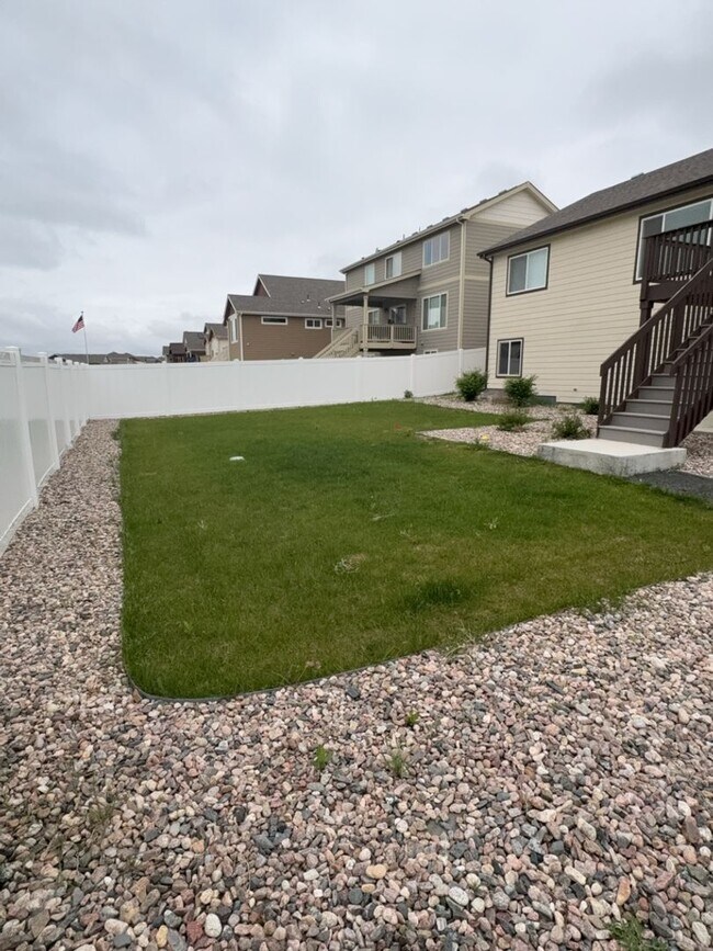 Building Photo - 3 Bed. 2 Bath, 2 Car Garage in Promontory