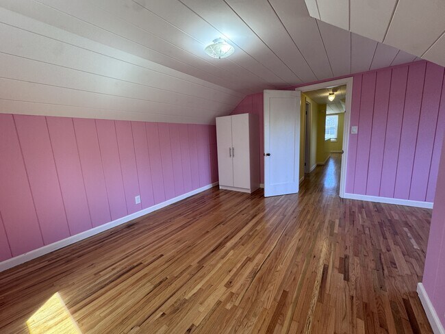 Building Photo - 10744 SE 29th Ave