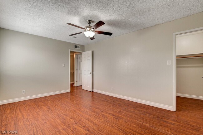Building Photo - 632 Biljac St