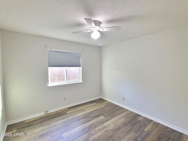 Building Photo - 1727 Illinois Ave