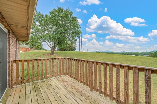 Building Photo - 2832 Vicksburg Ln
