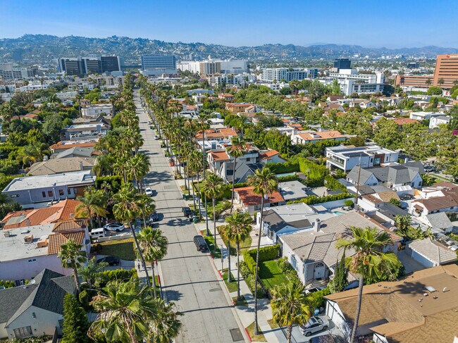 Building Photo - 140 N Carson Rd