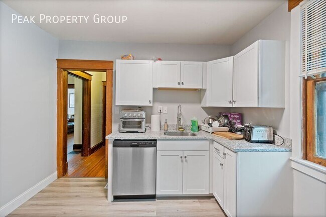 Building Photo - 635 Clemmer Ave