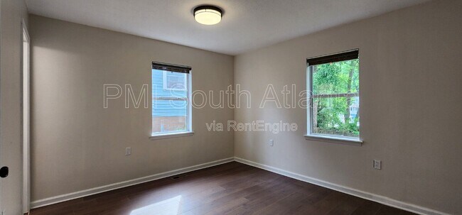 Building Photo - 95 Thirkield Ave SE