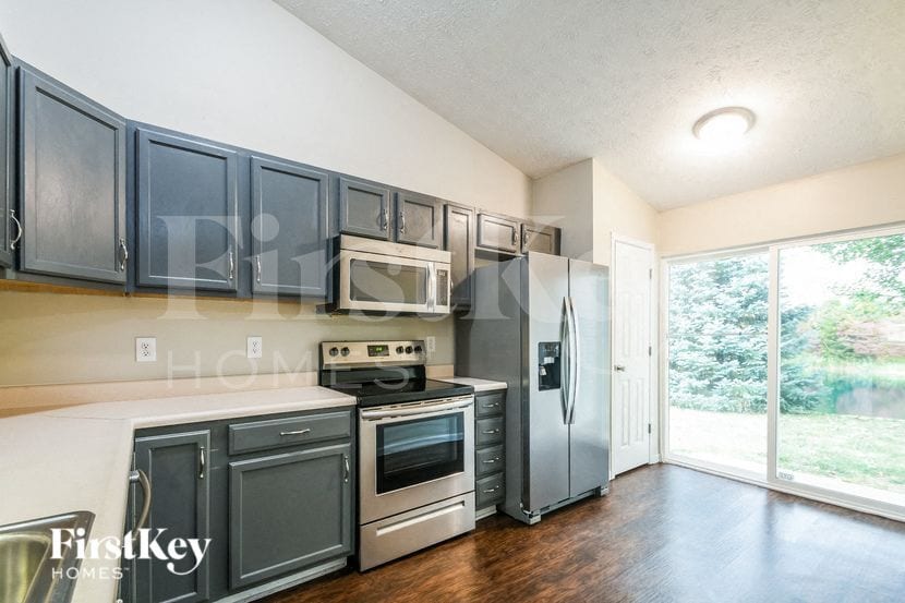 Building Photo - 6738 Wimbledon Dr