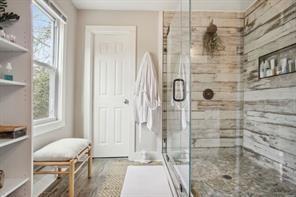 Building Photo - 1384 Lanvale Dr SW