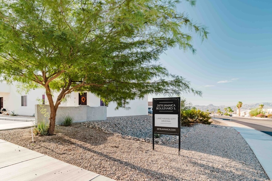 Building Photo - 2878 Jamaica Blvd S