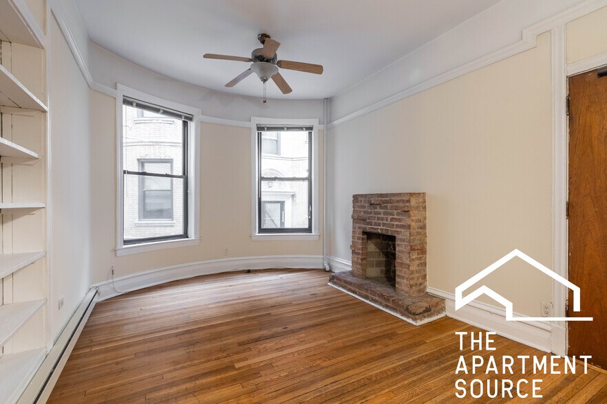 Building Photo - 1224 N Dearborn St