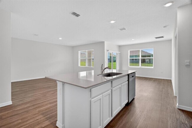 Building Photo - 4590 Boxwood Wy