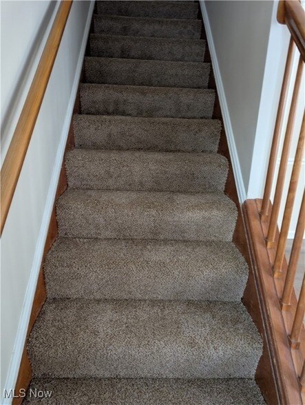 Building Photo - 703 Avondale St