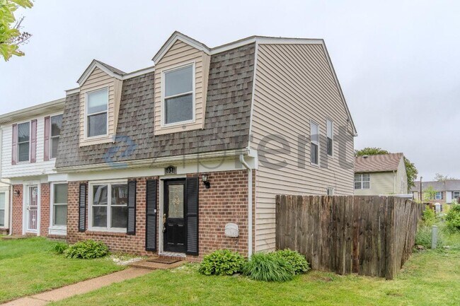 Building Photo - 1021 Smoke Tree Ln