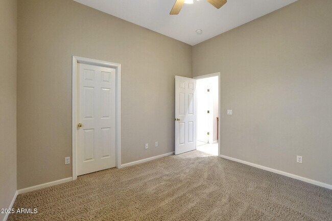 Building Photo - 21919 N 79th Ave