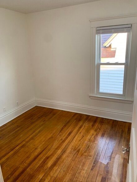 Building Photo - 2001 Grand St NE