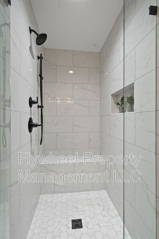 Building Photo - 103 Rayon Dr