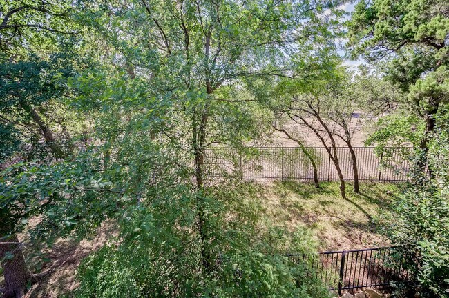 Building Photo - 7320 Colina Vista Loop