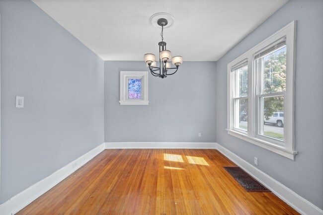 Building Photo - BRIDGETOWN - Charming 2+ Bed 2 Bath w 1 Ca...