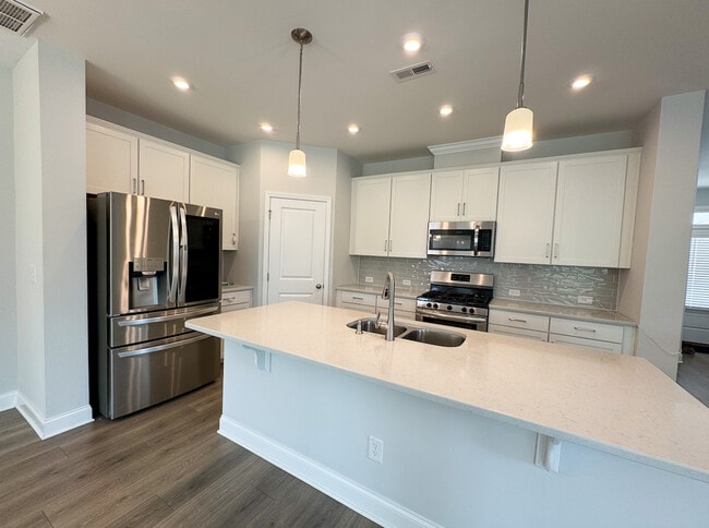 Building Photo - 3027 Dunnock Dr