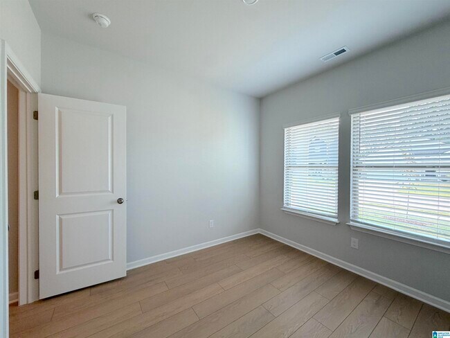 Building Photo - 22754 Dashwood Ln