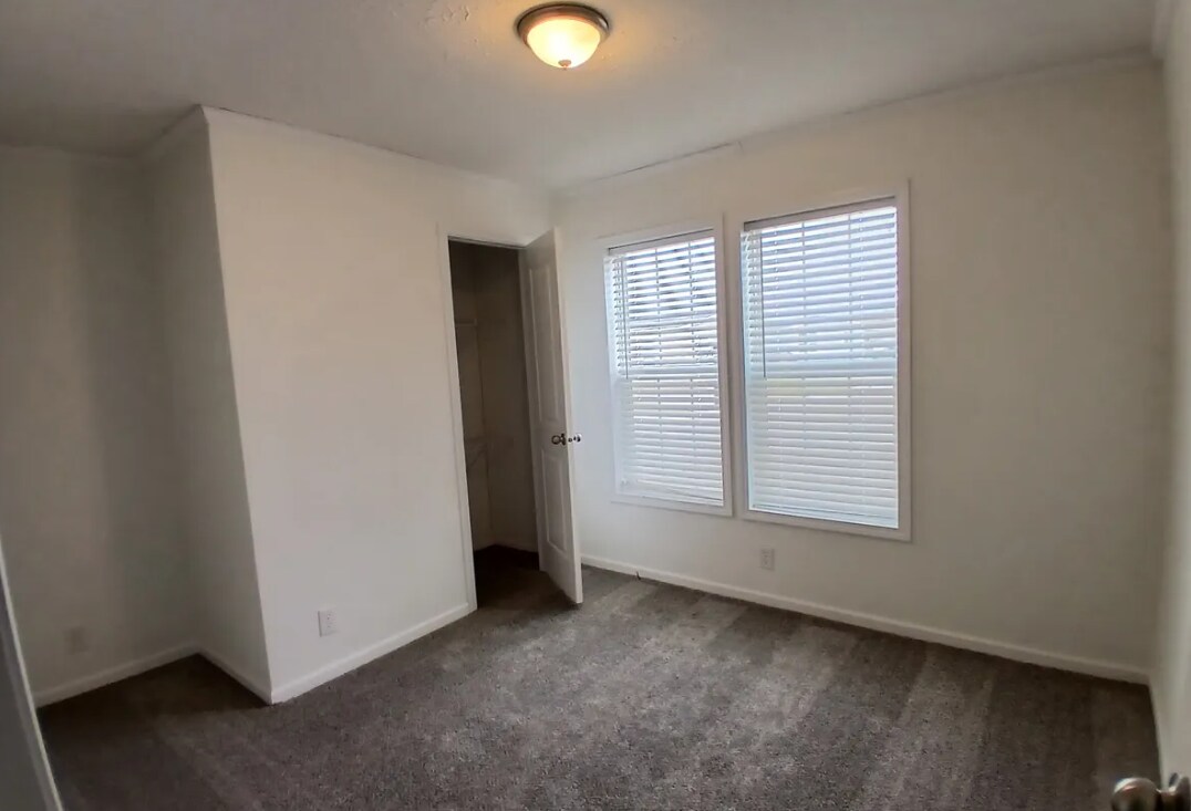 Building Photo - 37524 Sandstone Trl