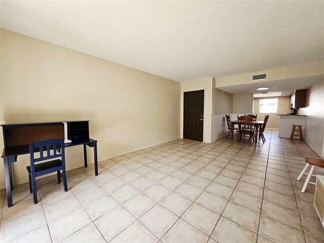 Building Photo - 14468 Reuter Strasse Cir