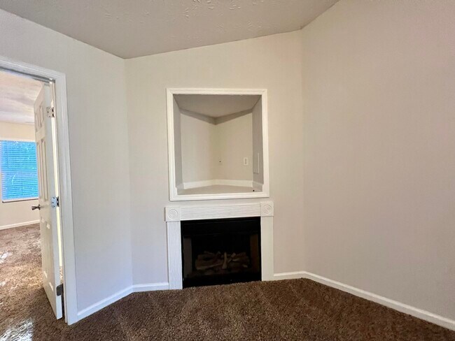 Building Photo - 707 Porter Ln