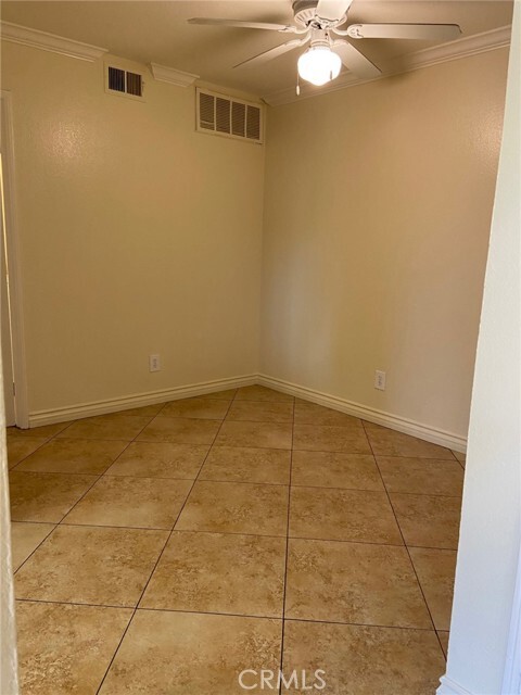 Building Photo - 10655 Lemon Ave
