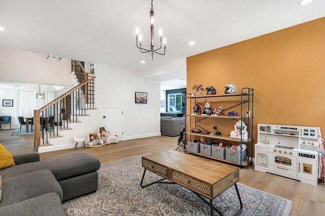Building Photo - 29018 Tackaberry Ct