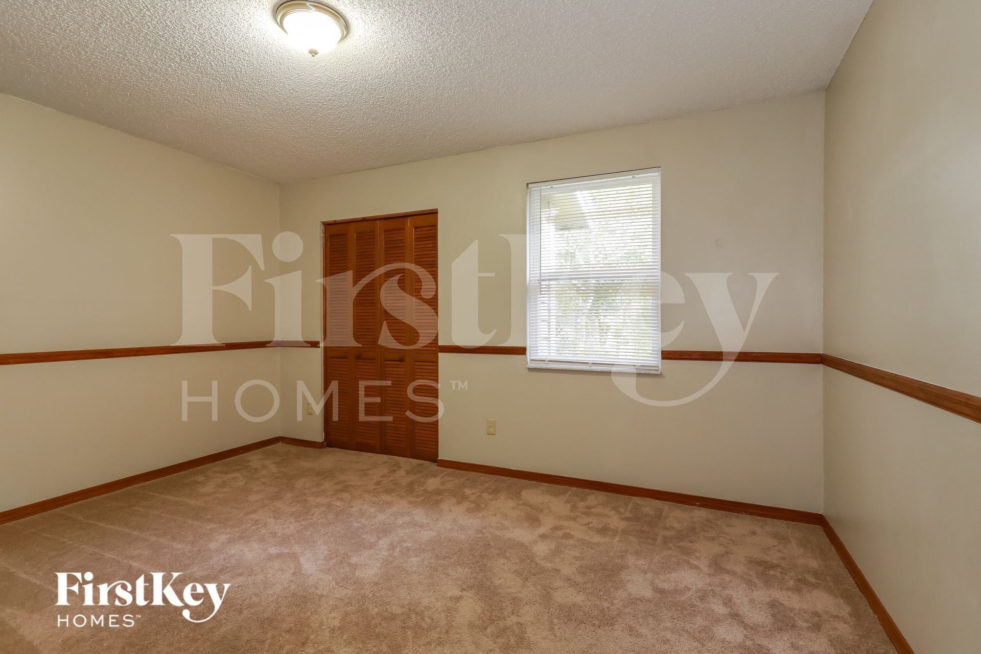 Building Photo - 515 Nassau Ct