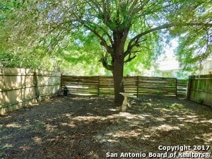 Building Photo - 6308 Waddesdon Wood
