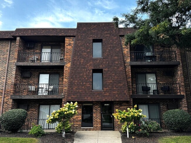 Primary Photo - 14536 S Muskegon Ave