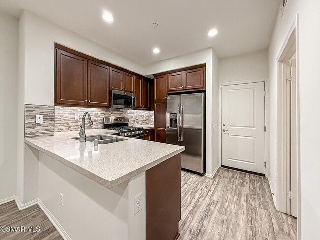 Building Photo - 389 Castiano St