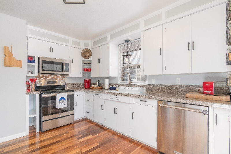 Building Photo - 2104 W State St