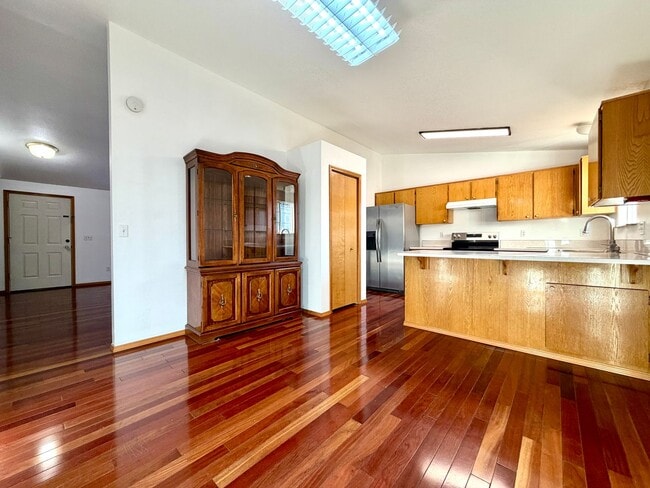 Primary Photo - Cozy Ranch on Flag Lot~ Gleaming Hardwood ...