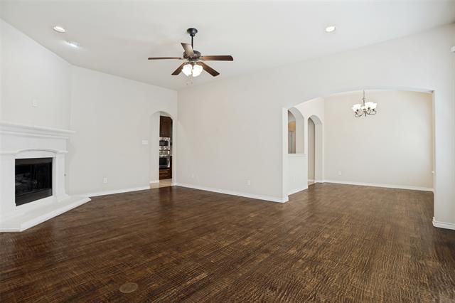 Building Photo - 9404 National Pines Dr